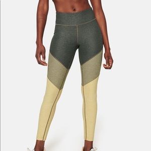 OUTDOOR VOICES Colorblock Leggings